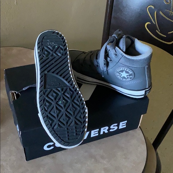 Sneakers - Picture 3 of 5